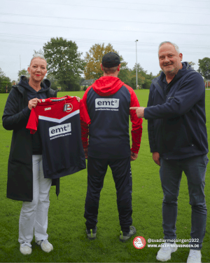 Neue Trainingsanzüge für unsere A-Jugend!