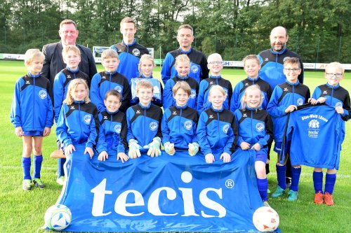Neue Trainingsjacken für die E-Jugend