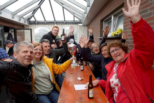 Fahrradrallye: Sonnenbree holt den Pokal!