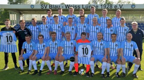 2. Fußballmannschaft im neuen Outfit