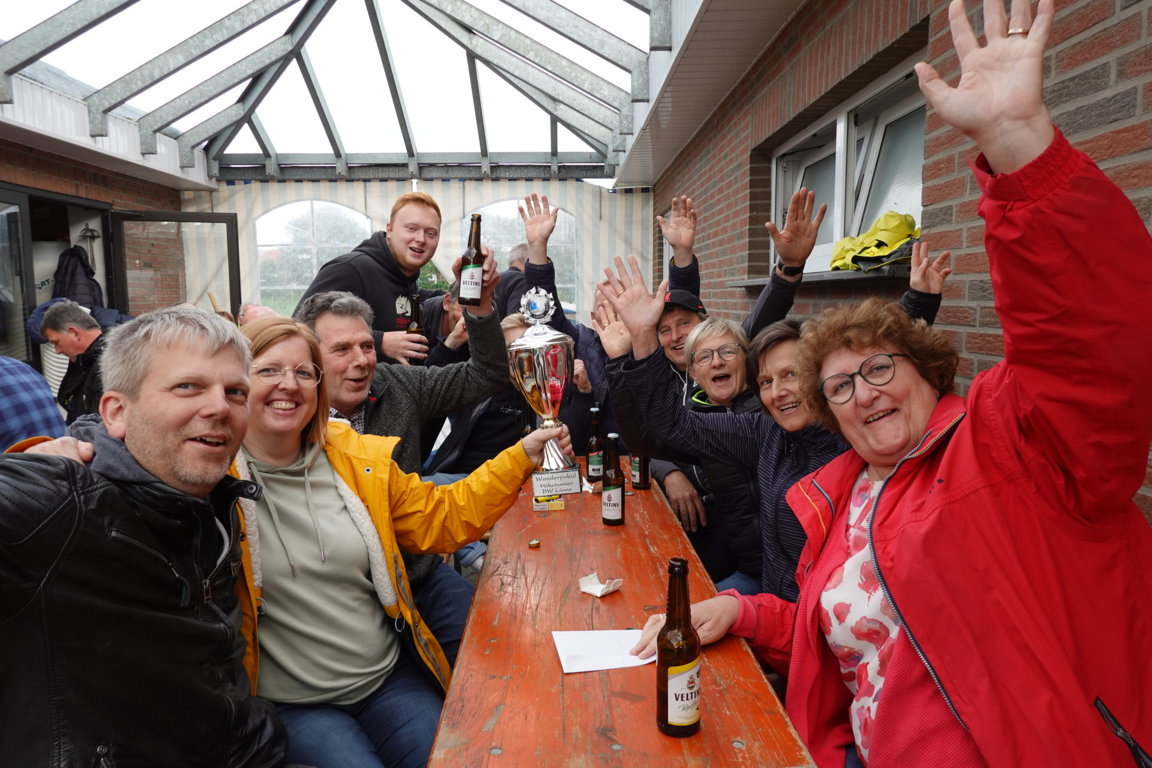 Fahrradrallye: Sonnenbree holt den Pokal!